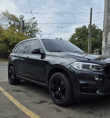 Серый БМВ Х5, объемом двигателя 3 л и пробегом 252 тыс. км за 21900 $, фото 4 на Automoto.ua