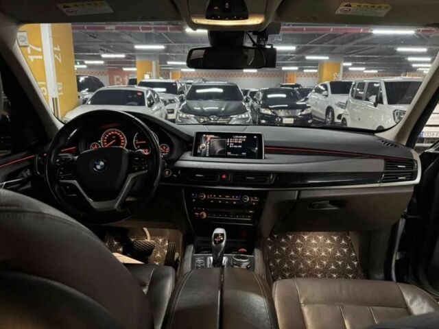 Серый БМВ Х5, объемом двигателя 3 л и пробегом 152 тыс. км за 16000 $, фото 1 на Automoto.ua