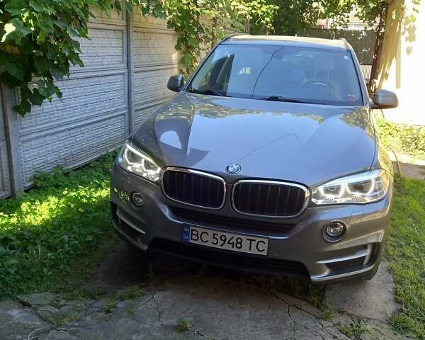 Серый БМВ Х5, объемом двигателя 3 л и пробегом 192 тыс. км за 23000 $, фото 4 на Automoto.ua