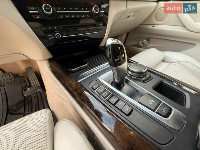 Серый БМВ Х5, объемом двигателя 2.98 л и пробегом 177 тыс. км за 25500 $, фото 16 на Automoto.ua
