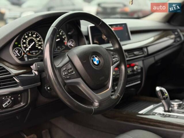 Серый БМВ Х5, объемом двигателя 2.98 л и пробегом 148 тыс. км за 25000 $, фото 36 на Automoto.ua