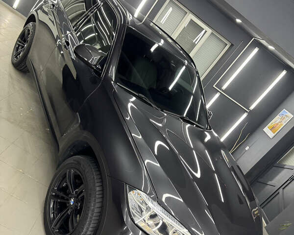 Серый БМВ Х5, объемом двигателя 2 л и пробегом 260 тыс. км за 23999 $, фото 3 на Automoto.ua