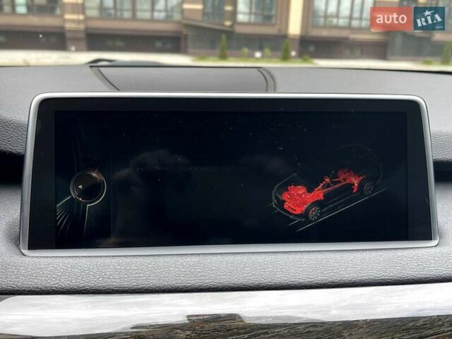 Серый БМВ Х5, объемом двигателя 2 л и пробегом 160 тыс. км за 22800 $, фото 23 на Automoto.ua