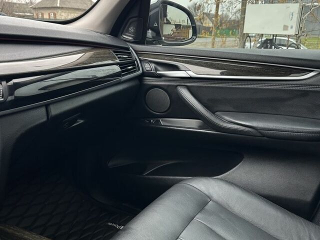 Серый БМВ Х5, объемом двигателя 3 л и пробегом 260 тыс. км за 30999 $, фото 9 на Automoto.ua