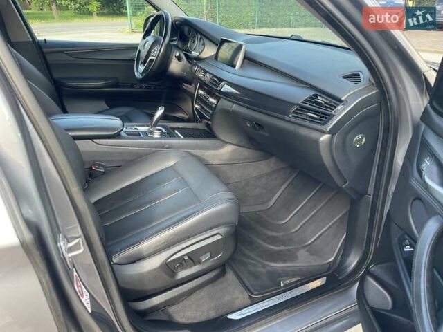 БМВ Х5 2015 в Черновцах на Automoto.ua Серый БМВ Х5, объемом двигателя 2.99 л и пробегом 246 тыс. км за 27800 $, фото 23 на Automoto.ua