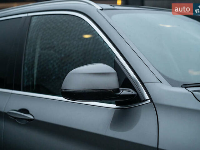 Сірий БМВ Х5, об'ємом двигуна 2.98 л та пробігом 208 тис. км за 21900 $, фото 10 на Automoto.ua