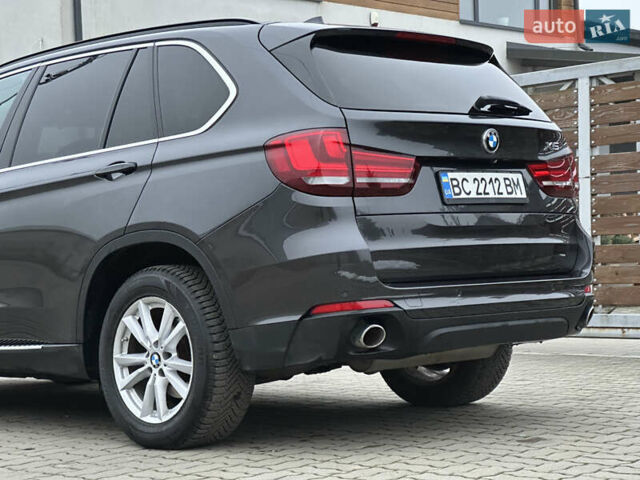 Серый БМВ Х5, объемом двигателя 3 л и пробегом 198 тыс. км за 25999 $, фото 16 на Automoto.ua