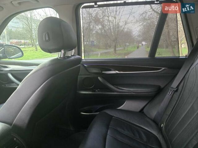 Серый БМВ Х5, объемом двигателя 2.98 л и пробегом 188 тыс. км за 23900 $, фото 12 на Automoto.ua