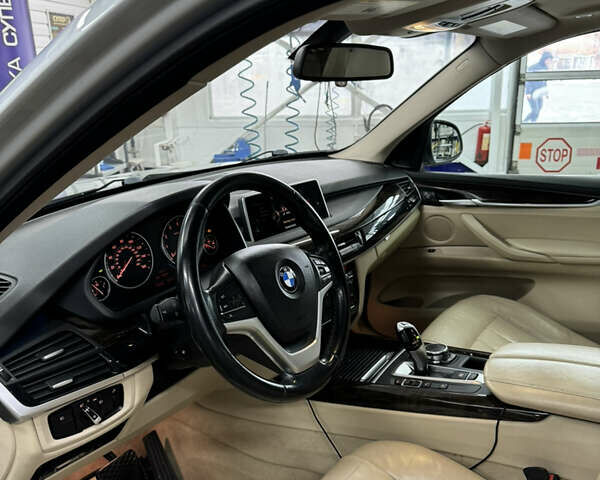 Сірий БМВ Х5, об'ємом двигуна 2.98 л та пробігом 162 тис. км за 24200 $, фото 12 на Automoto.ua