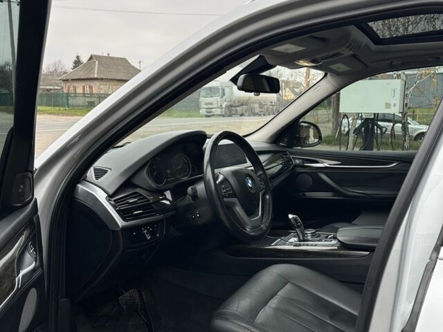 Серый БМВ Х5, объемом двигателя 3 л и пробегом 260 тыс. км за 30999 $, фото 4 на Automoto.ua