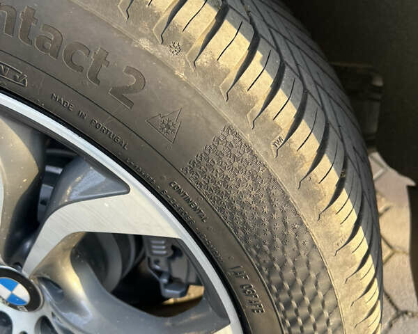 Серый БМВ Х5, объемом двигателя 2 л и пробегом 85 тыс. км за 29500 $, фото 39 на Automoto.ua