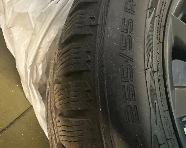 Серый БМВ Х5, объемом двигателя 3 л и пробегом 111 тыс. км за 27999 $, фото 12 на Automoto.ua