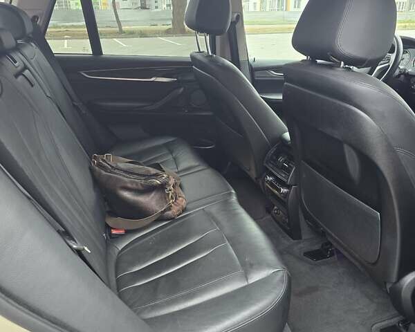 Сірий БМВ Х5, об'ємом двигуна 2.99 л та пробігом 214 тис. км за 25750 $, фото 32 на Automoto.ua