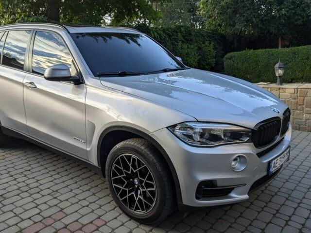 Сірий БМВ Х5, об'ємом двигуна 3 л та пробігом 160 тис. км за 23000 $, фото 3 на Automoto.ua
