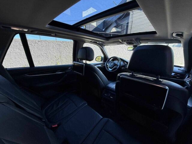 Сірий БМВ Х5, об'ємом двигуна 3 л та пробігом 178 тис. км за 18900 $, фото 5 на Automoto.ua