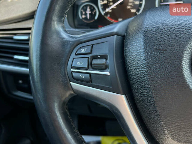 Сірий БМВ Х5, об'ємом двигуна 2.99 л та пробігом 140 тис. км за 26690 $, фото 25 на Automoto.ua