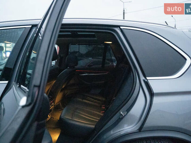 Сірий БМВ Х5, об'ємом двигуна 2.98 л та пробігом 208 тис. км за 21900 $, фото 37 на Automoto.ua