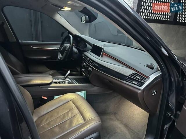 Серый БМВ Х5, объемом двигателя 2 л и пробегом 192 тыс. км за 28888 $, фото 5 на Automoto.ua