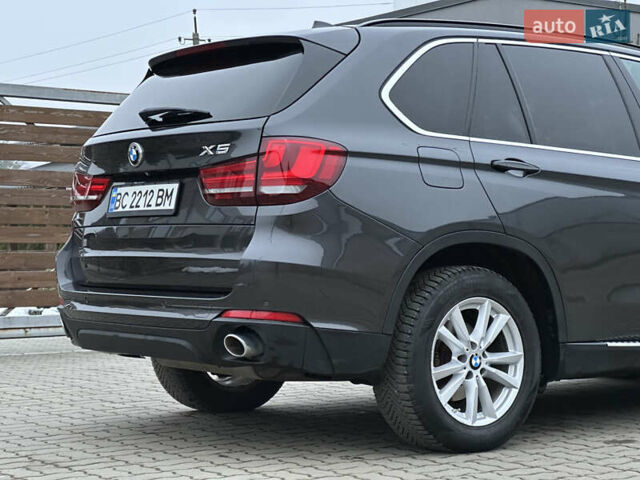 Серый БМВ Х5, объемом двигателя 3 л и пробегом 198 тыс. км за 25999 $, фото 35 на Automoto.ua