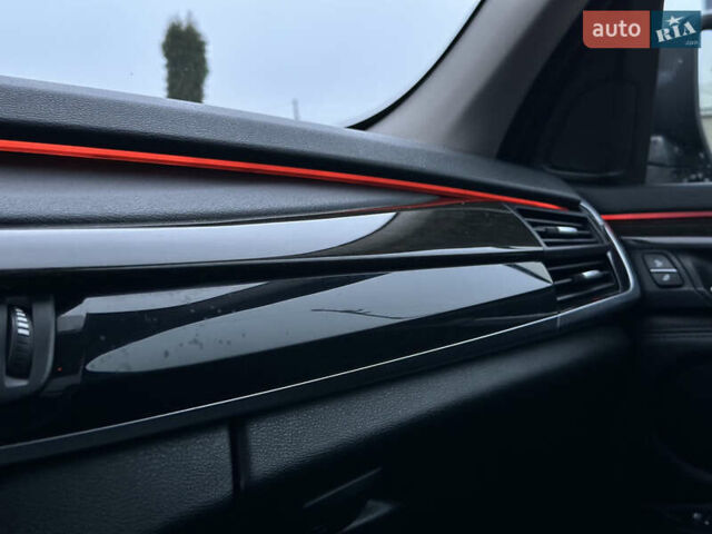 Серый БМВ Х5, объемом двигателя 3 л и пробегом 198 тыс. км за 25999 $, фото 70 на Automoto.ua