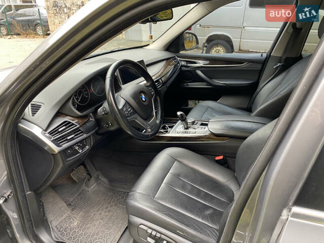 Сірий БМВ Х5, об'ємом двигуна 2.98 л та пробігом 171 тис. км за 26999 $, фото 9 на Automoto.ua