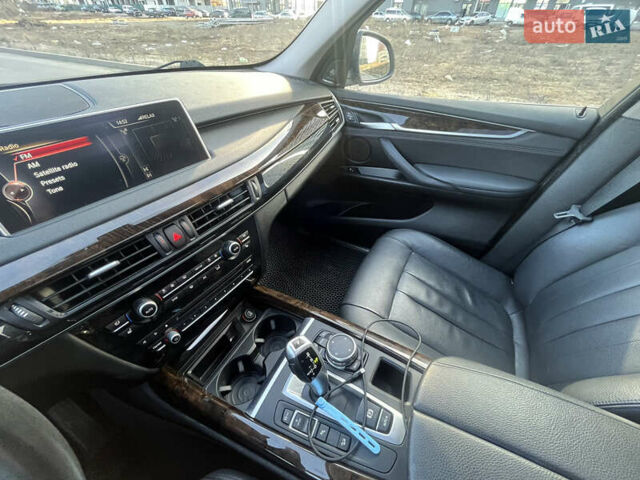 Серый БМВ Х5, объемом двигателя 2.99 л и пробегом 202 тыс. км за 25499 $, фото 9 на Automoto.ua
