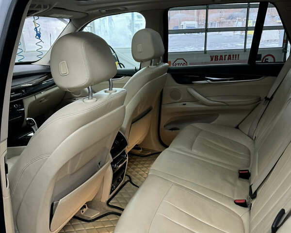 Сірий БМВ Х5, об'ємом двигуна 2.98 л та пробігом 162 тис. км за 24200 $, фото 17 на Automoto.ua