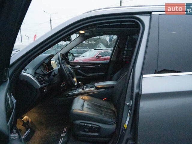 Сірий БМВ Х5, об'ємом двигуна 2.98 л та пробігом 208 тис. км за 21900 $, фото 18 на Automoto.ua