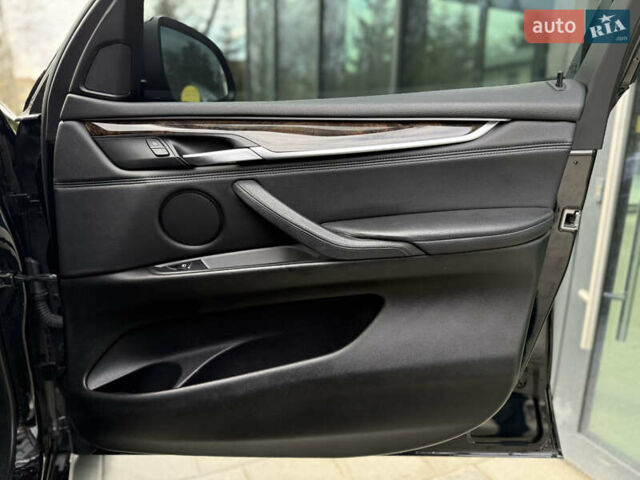 Сірий БМВ Х5, об'ємом двигуна 2.98 л та пробігом 159 тис. км за 22300 $, фото 47 на Automoto.ua