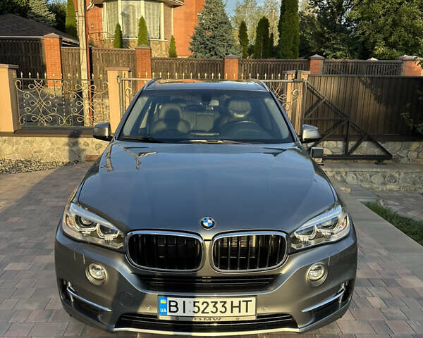 Серый БМВ Х5, объемом двигателя 2.98 л и пробегом 155 тыс. км за 25000 $, фото 5 на Automoto.ua