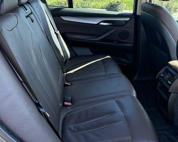 Серый БМВ Х5, объемом двигателя 2 л и пробегом 165 тыс. км за 27500 $, фото 21 на Automoto.ua