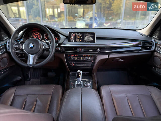 Серый БМВ Х5, объемом двигателя 3 л и пробегом 153 тыс. км за 24800 $, фото 2 на Automoto.ua