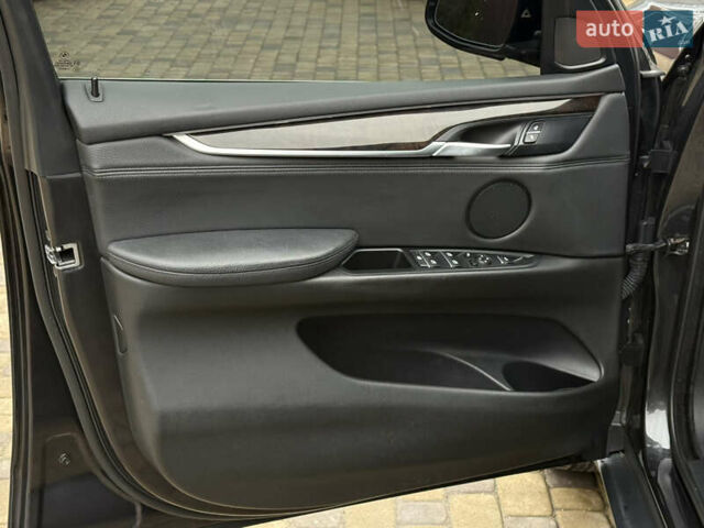 Серый БМВ Х5, объемом двигателя 3 л и пробегом 220 тыс. км за 25300 $, фото 38 на Automoto.ua