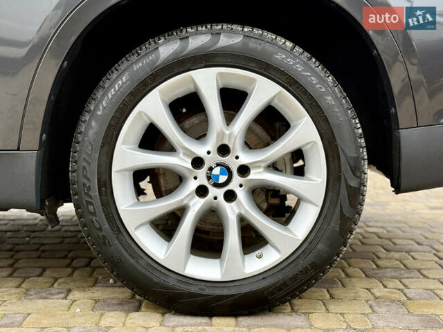 Серый БМВ Х5, объемом двигателя 3 л и пробегом 220 тыс. км за 25300 $, фото 24 на Automoto.ua