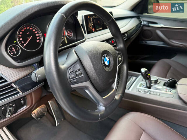 Серый БМВ Х5, объемом двигателя 2 л и пробегом 84 тыс. км за 32000 $, фото 6 на Automoto.ua