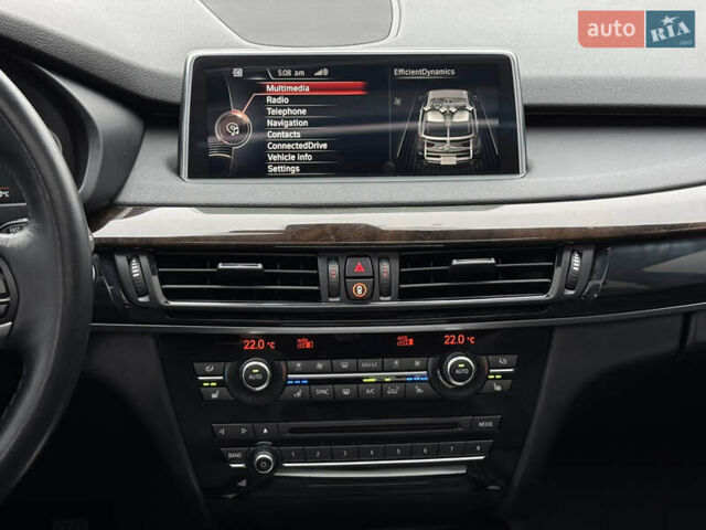 Серый БМВ Х5, объемом двигателя 3 л и пробегом 220 тыс. км за 25300 $, фото 66 на Automoto.ua