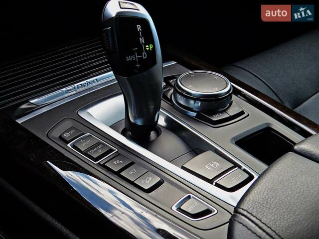 Сірий БМВ Х5, об'ємом двигуна 2 л та пробігом 160 тис. км за 27800 $, фото 16 на Automoto.ua