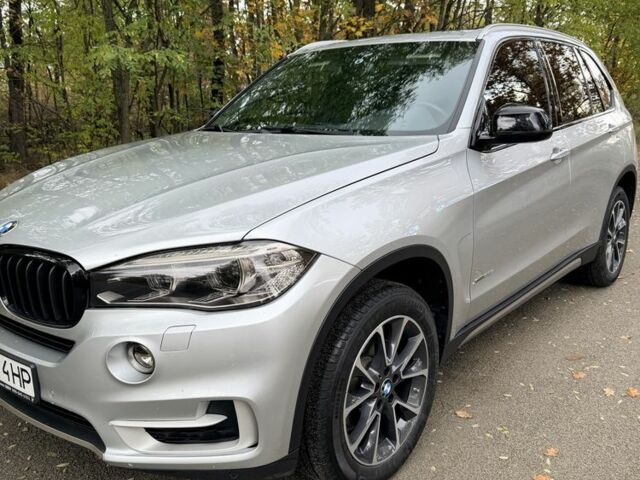 Серый БМВ Х5, объемом двигателя 3 л и пробегом 105 тыс. км за 24000 $, фото 3 на Automoto.ua