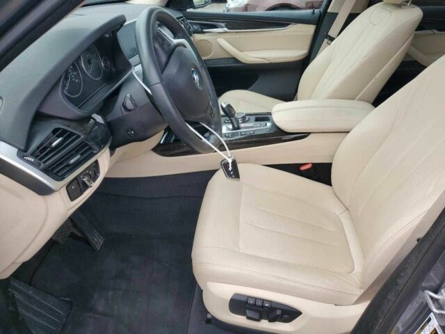 Серый БМВ Х5, объемом двигателя 3 л и пробегом 54 тыс. км за 6800 $, фото 5 на Automoto.ua