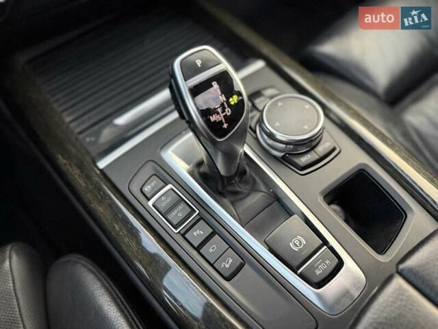 Серый БМВ Х5, объемом двигателя 2.98 л и пробегом 148 тыс. км за 23700 $, фото 60 на Automoto.ua