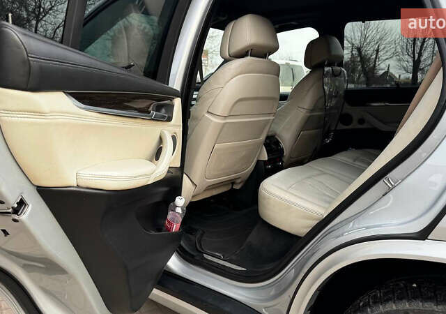 Сірий БМВ Х5, об'ємом двигуна 2.98 л та пробігом 191 тис. км за 26000 $, фото 15 на Automoto.ua