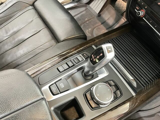 Сірий БМВ Х5, об'ємом двигуна 3 л та пробігом 180 тис. км за 29000 $, фото 13 на Automoto.ua