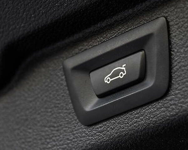 Серый БМВ Х5, объемом двигателя 2 л и пробегом 130 тыс. км за 24500 $, фото 18 на Automoto.ua