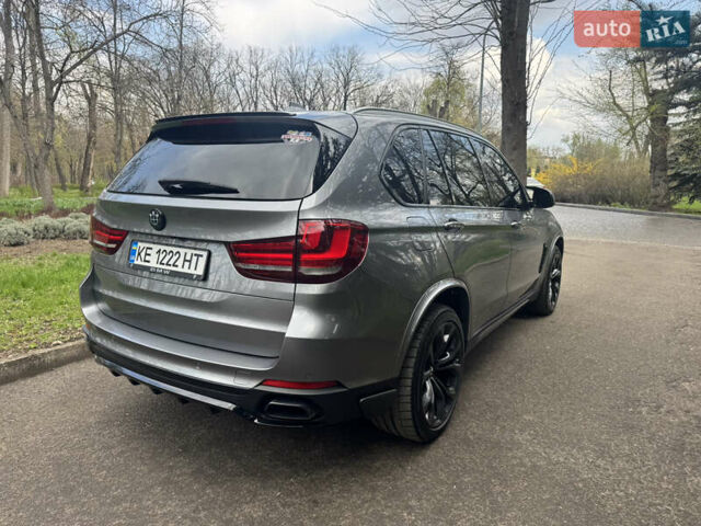 Серый БМВ Х5, объемом двигателя 3 л и пробегом 230 тыс. км за 36000 $, фото 6 на Automoto.ua