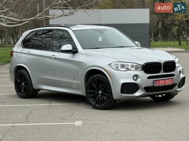 Сірий БМВ Х5, об'ємом двигуна 2.98 л та пробігом 140 тис. км за 27500 $, фото 13 на Automoto.ua