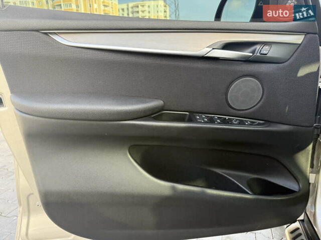 Сірий БМВ Х5, об'ємом двигуна 2.99 л та пробігом 131 тис. км за 27850 $, фото 12 на Automoto.ua
