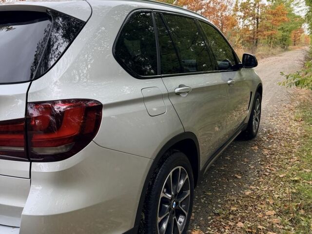 Серый БМВ Х5, объемом двигателя 3 л и пробегом 105 тыс. км за 24000 $, фото 4 на Automoto.ua