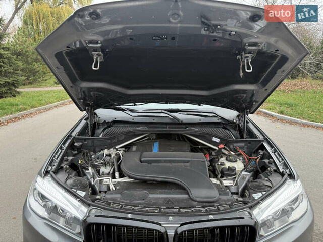 Серый БМВ Х5, объемом двигателя 2 л и пробегом 89 тыс. км за 27000 $, фото 16 на Automoto.ua