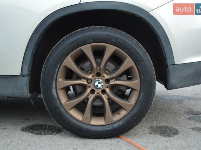 Серый БМВ Х5, объемом двигателя 2 л и пробегом 131 тыс. км за 27800 $, фото 49 на Automoto.ua