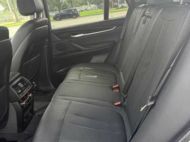 Сірий БМВ Х5, об'ємом двигуна 3 л та пробігом 72 тис. км за 11000 $, фото 10 на Automoto.ua